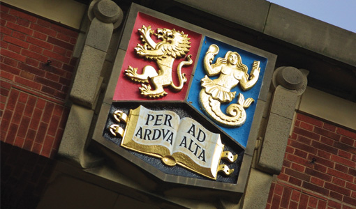 crest-wall